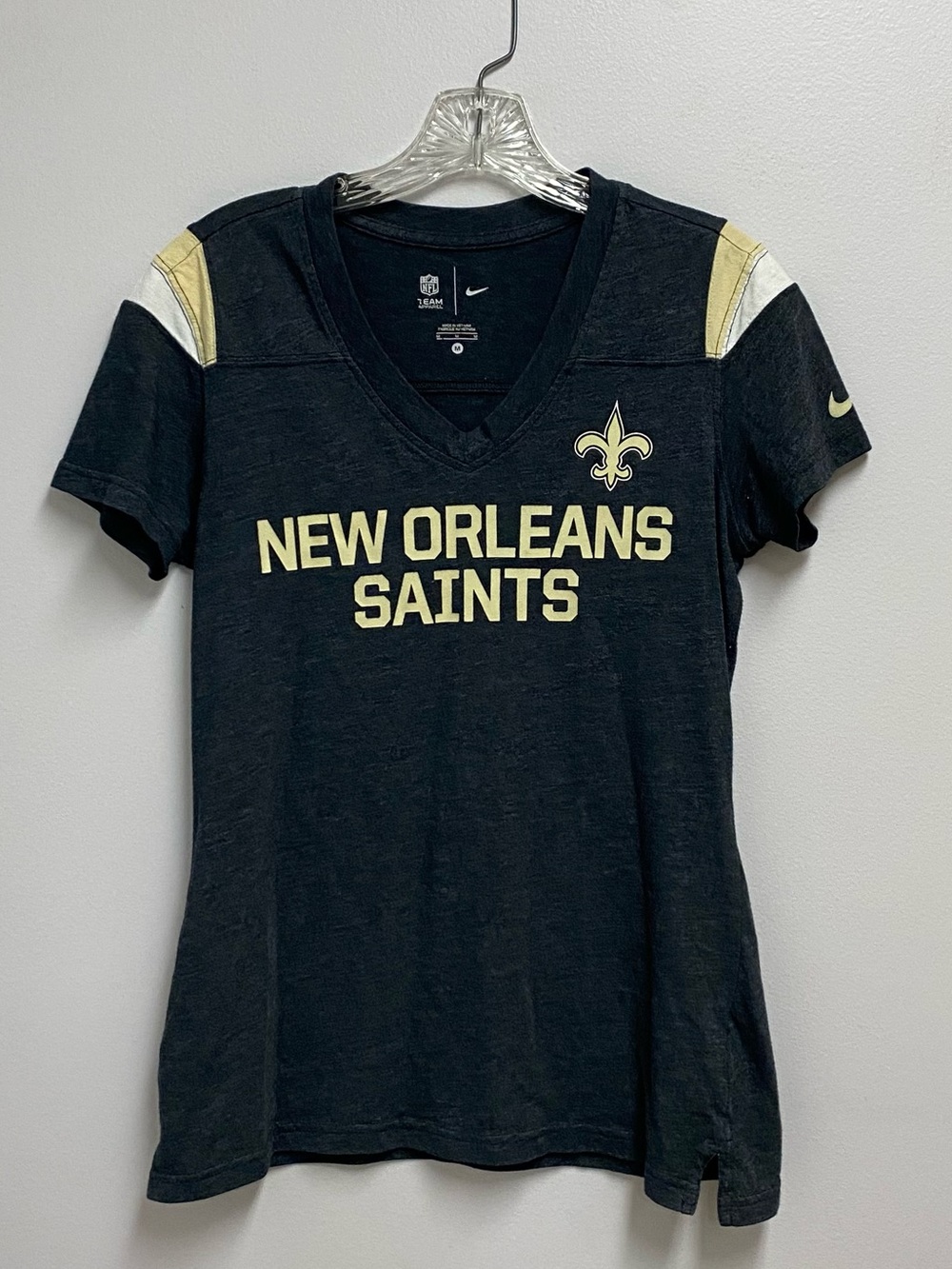 Nike Black & Gold New Orleans Saints V-Neck Tee medium